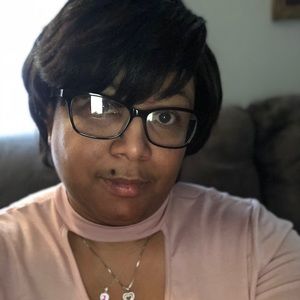 Meet your Posher, Gwendolyn